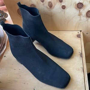 TJIN sock style chelsea boot in black. Super comfy, can wear for a night out